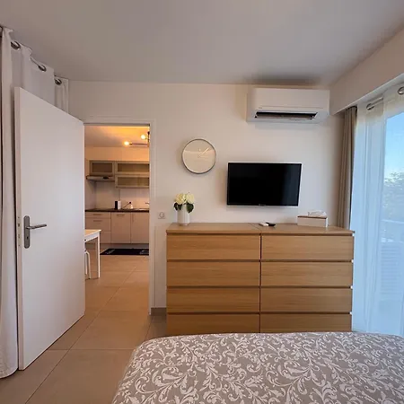 Apartmán Lumineux - Calme - Proche Et Aeroport - Climatise - Parking Prive Gratuit Cagnes-sur-Mer