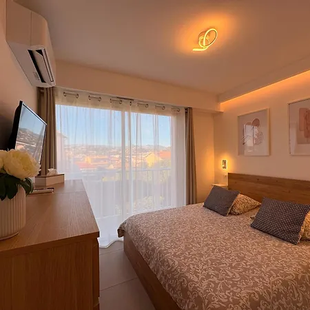 Lumineux - Calme - Proche Et Aeroport - Climatise - Parking Prive Gratuit Apartmán