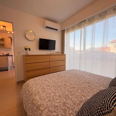 Lumineux - Calme - Proche Et Aeroport - Climatise - Parking Prive Gratuit * Cagnes-sur-Mer
